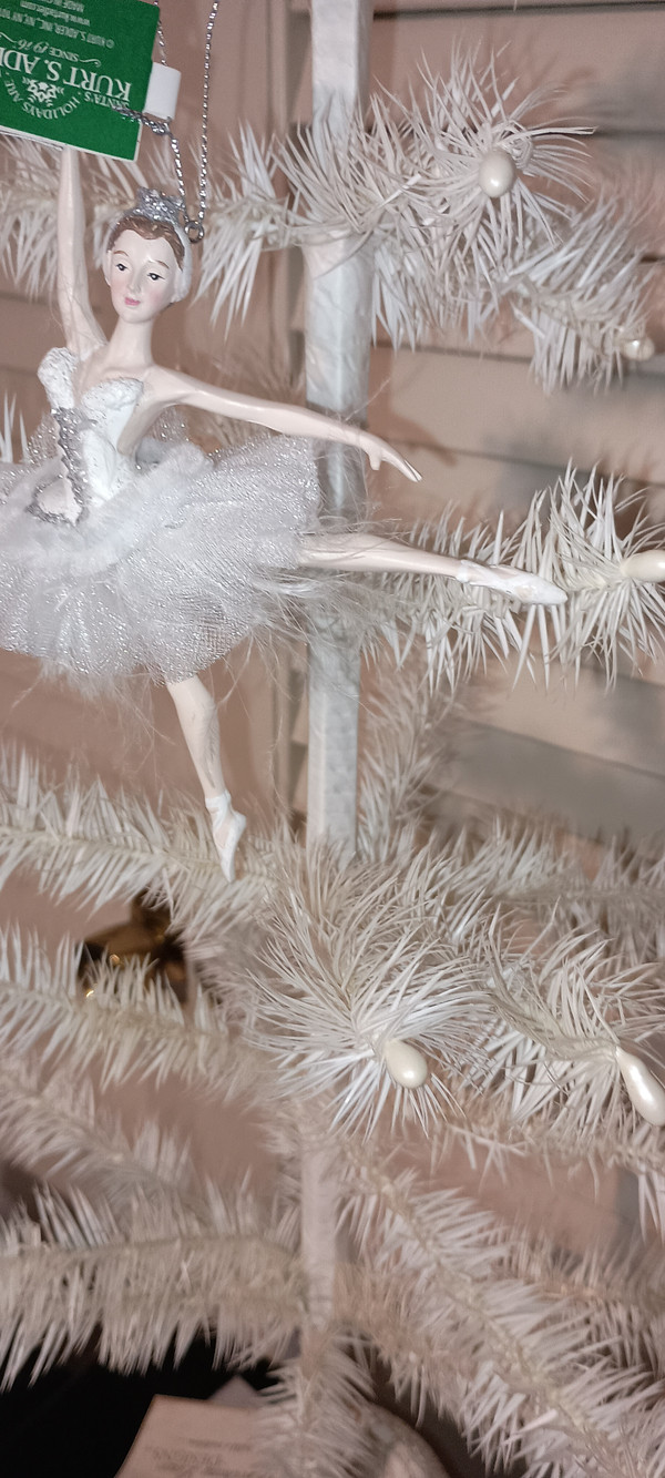 KURT ADLER- SWAN LAKE BALLERINA ORNAMENT-NEW 2025