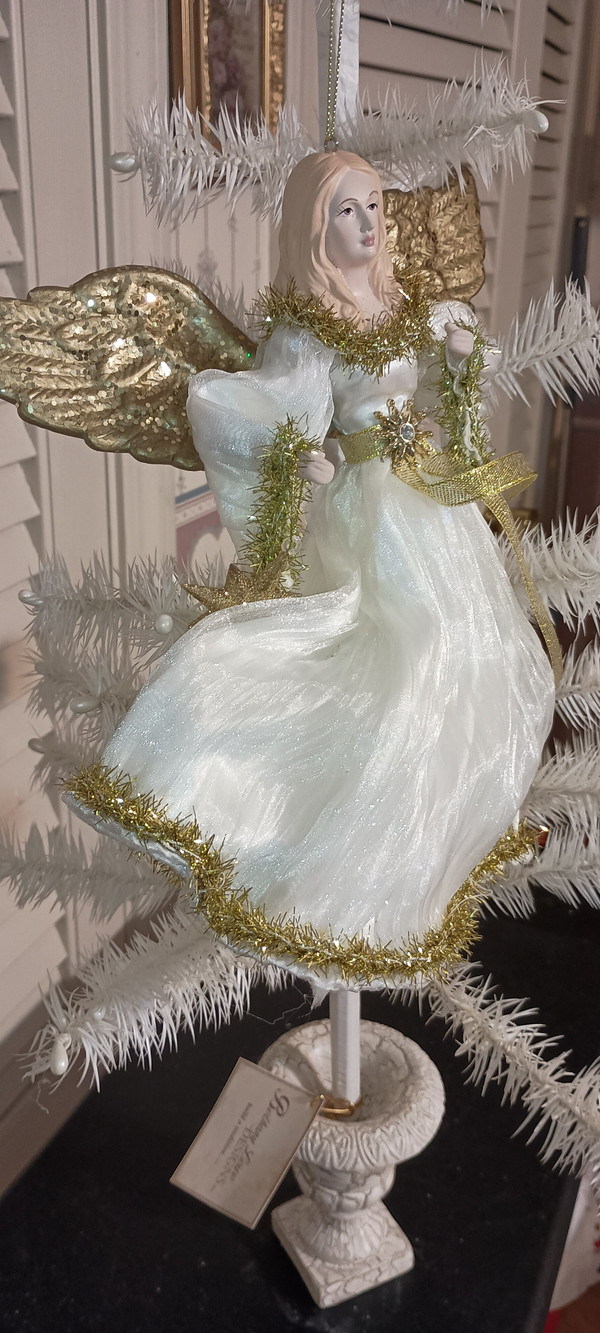KURT ADLER- 2025 IVORY & GOLD LARGE ANGEL ORNAMENT-NEW
