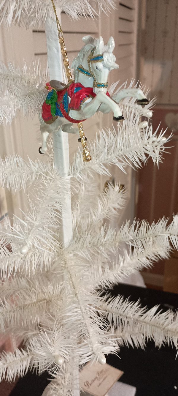 KURT ADLER-2025 CAROUSEL WHITE HOLIDAY HORSE WITH RED & GREEN SADDLE ORNAMENT-NEW