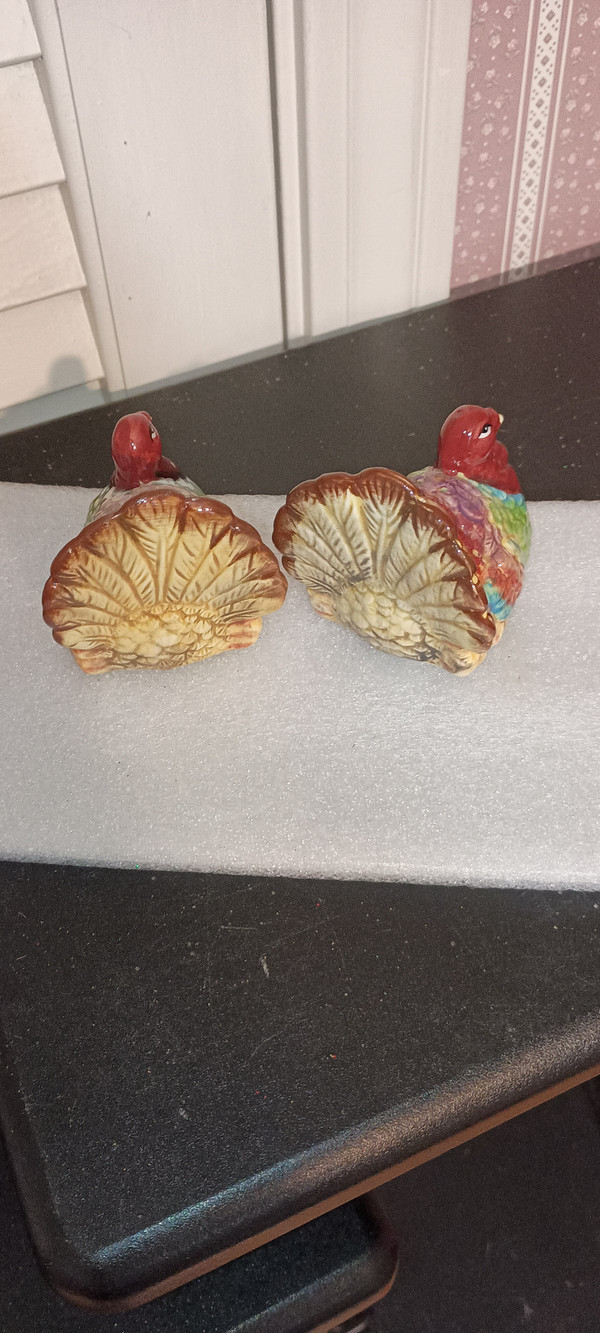 C&F HOME-2025 TURKEY SALT & PEPPER SHAKER SET. NEW IN PACKAGE