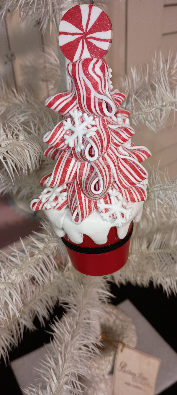 KURT ADLER-2023 CANDY SWIRL TREE WITH SNOWFLAKES IN SANTA BUCKET ORNAMENT-NEW