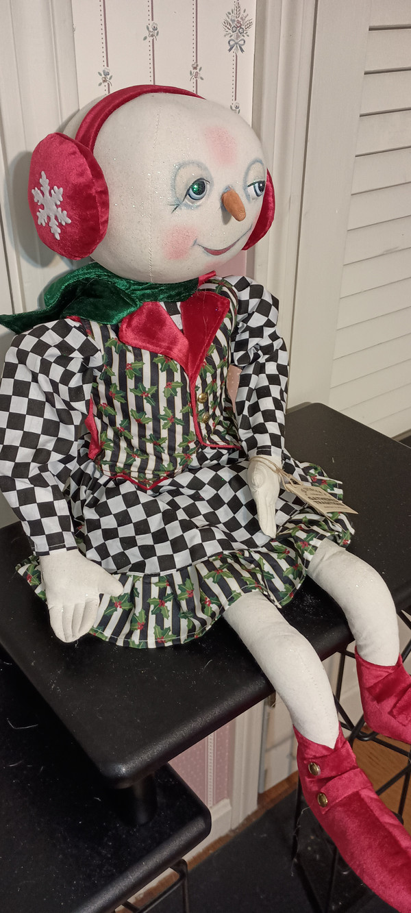JOE SPENCER-GALLERIE II-GATHERED TRADITIONS ART DOLL SILVIA SNOWGIRL-NEW 2024
