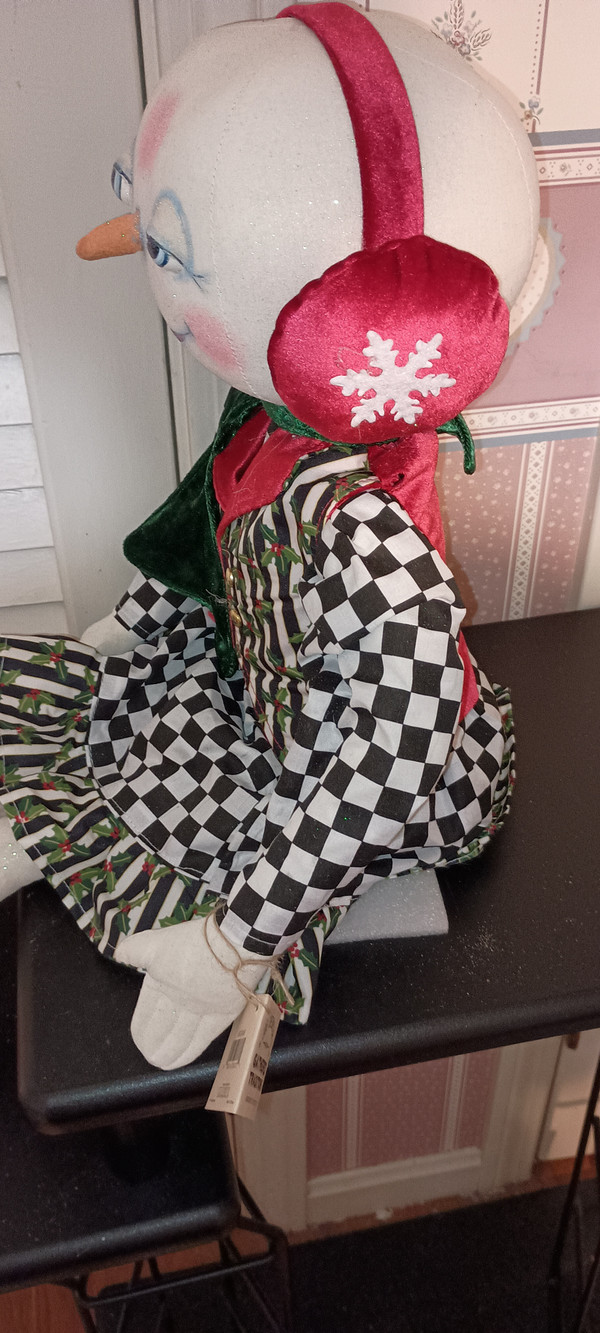 JOE SPENCER-GALLERIE II-GATHERED TRADITIONS ART DOLL SILVIA SNOWGIRL-NEW 2024