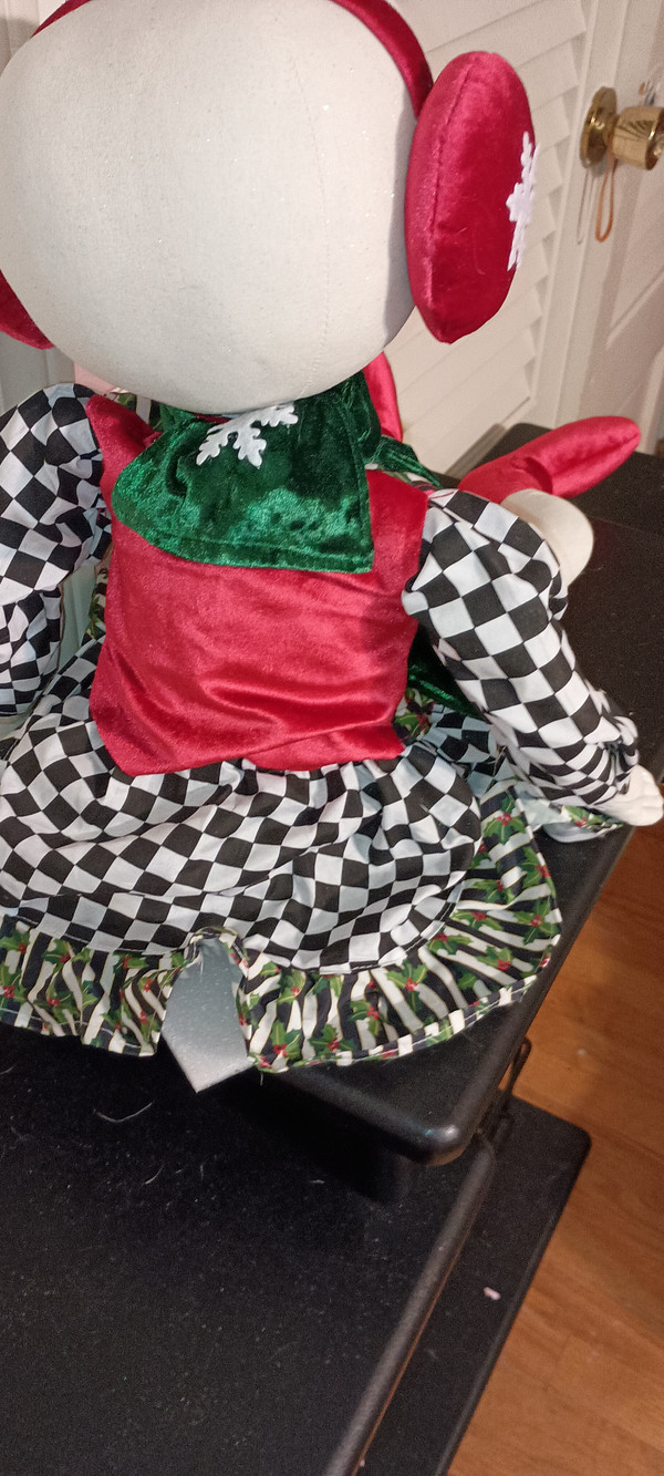 JOE SPENCER-GALLERIE II-GATHERED TRADITIONS ART DOLL SILVIA SNOWGIRL-NEW 2024