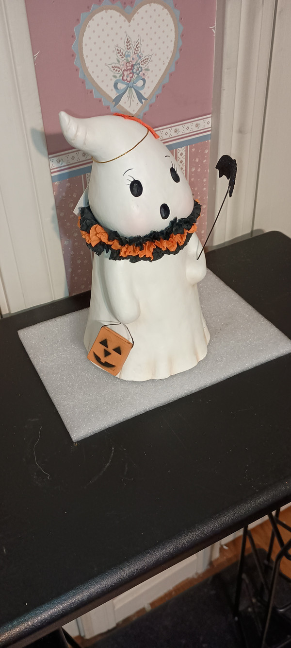 BETHANY LOWE/MICHELLE ALLEN-MAMA BOO FIGURINE-2025