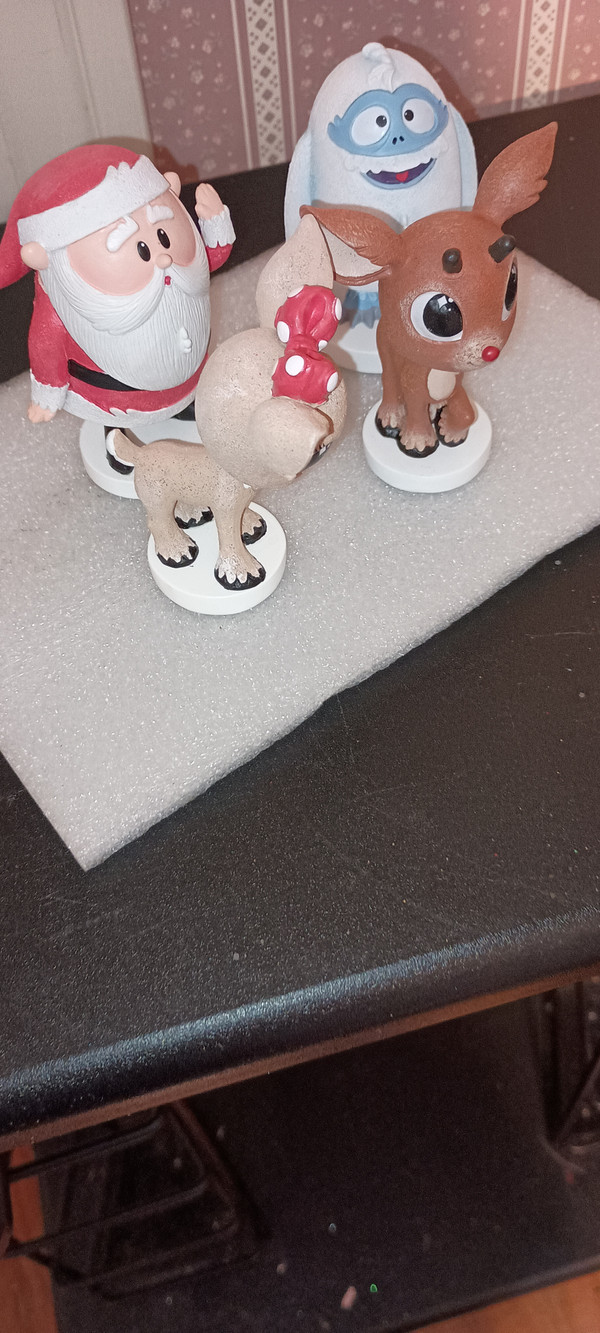 ENESCO-KAWAII-RUDOLPH THE RED NOSE REINDEER FIGURINE-RUDOLPH-NEW IN BOX