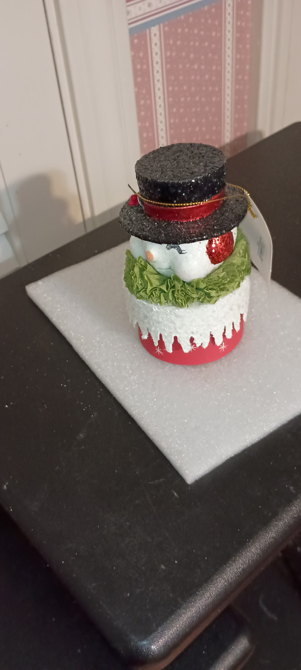 BETHANY LOWE- HOLIDAY HAPPY RETRO NOWMAN BOX-NEW -2022