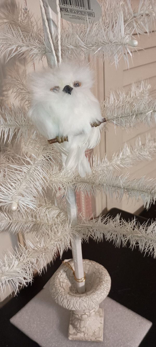 KURT ADLER SNOW WHITE OWL ON BRANCH ORNAMENT-NEW