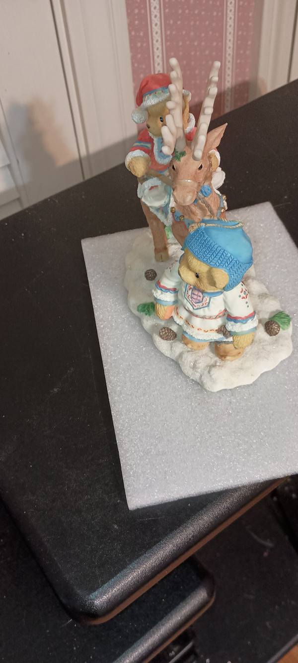 CHERISHED TEDDIES-SVEN & LIV- BOY & GIRL WITH REINDEER-NEW IN BOX-1997