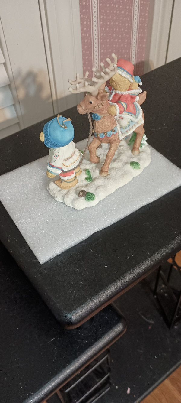 CHERISHED TEDDIES-SVEN & LIV- BOY & GIRL WITH REINDEER-NEW IN BOX-1997
