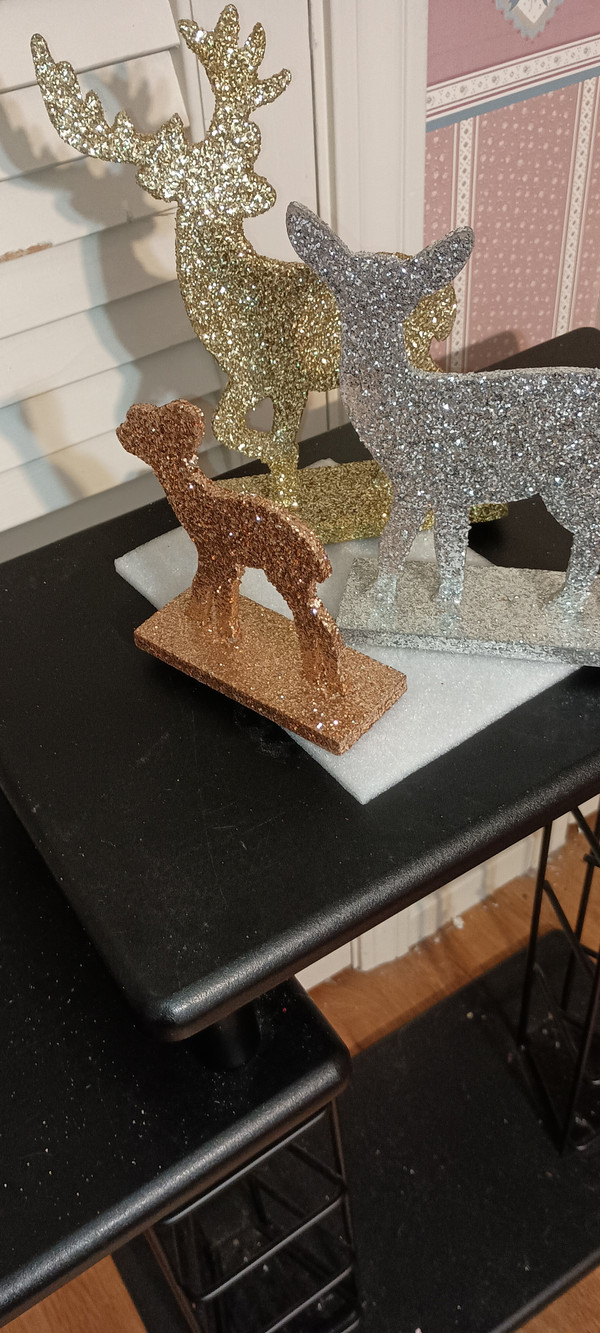 BETHANY LOWE-HOLIDAY METALLIC DEER FAMILY-NEW- 2023