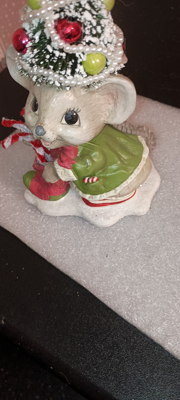 BETHANY LOWE-HOLIDAY MEMZI MOUSE FIGURE-NEW-2024