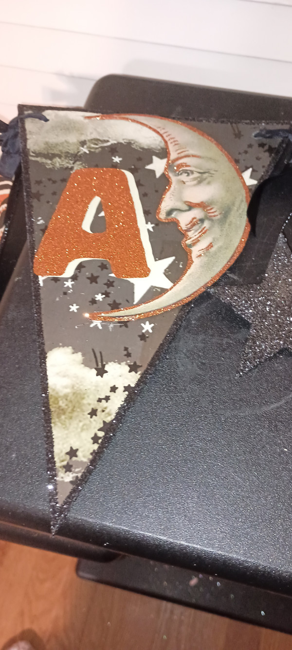 BETHANY LOWE-2025 HALLOWEEN-MAGIC GARLAND-NEW