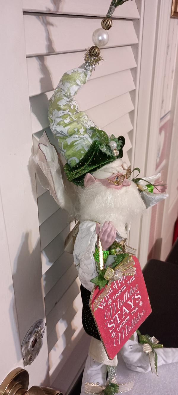 MARK ROBERTS MEDIUM MISTLETOE MAGIC FAIRY-2017-NEW IN BOX