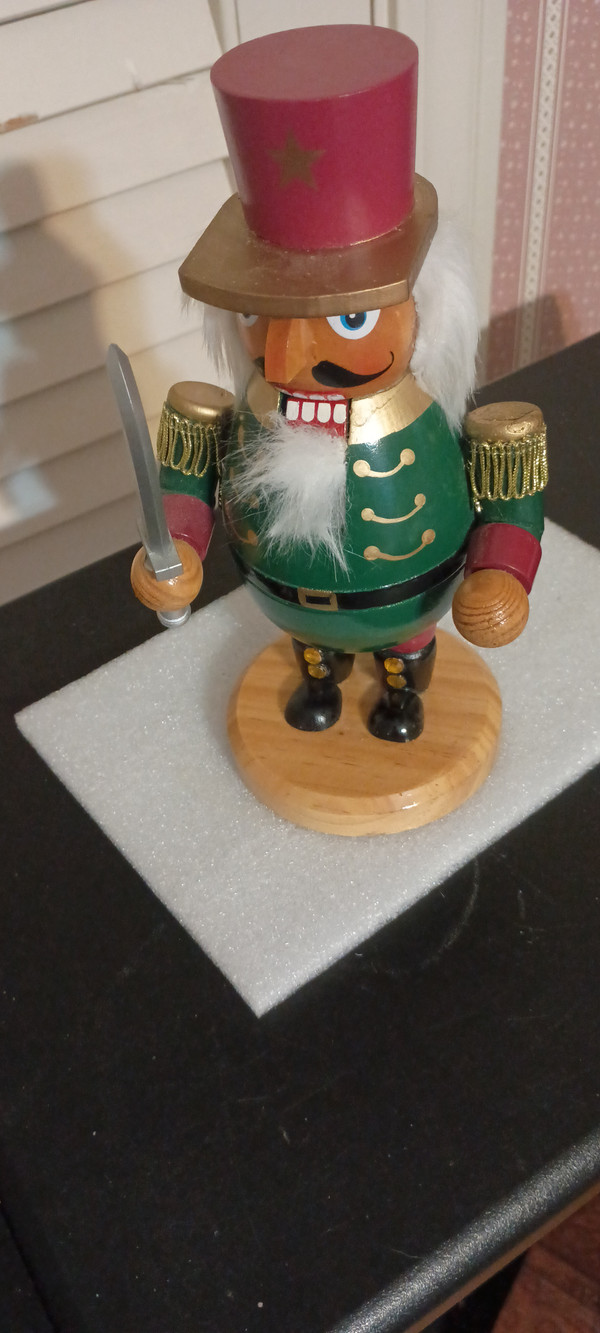 KURT ADLER-2017-CHUBBY SOLDIER NUTCRACKER-NEW CONDITION