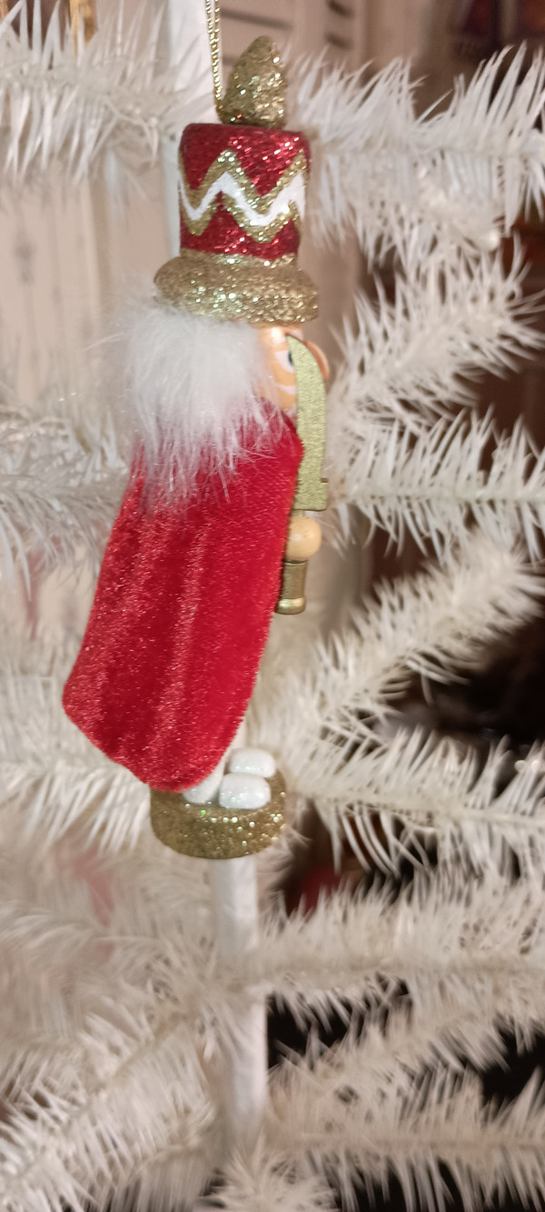 KURT ADLER-2017 RED KING NUTCRACKER ORNAMENT-NEW