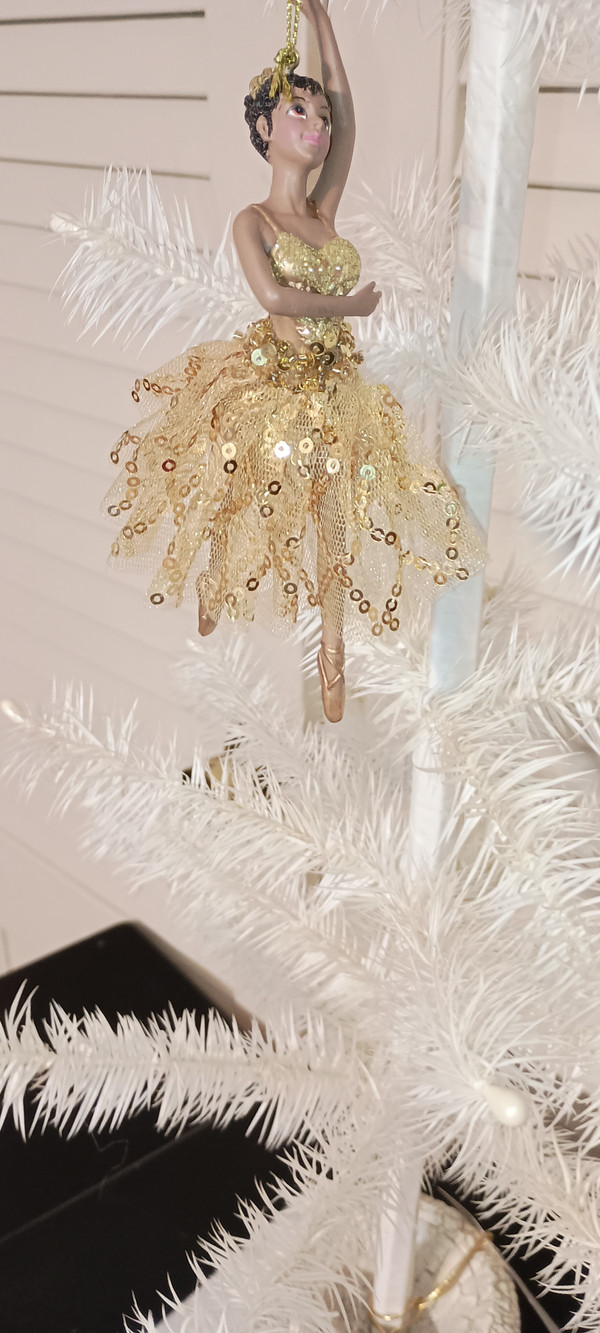 KURT ADLER-A-AS SHOWN-AFRICAN AMERICAN BALLERINA ORNAMENT- NEW 2025