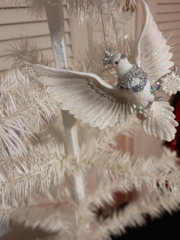 KURT ADLER-2023 -WHITE, SILVER & LAVENDER DOVE ORNAMENT-NEW-B-AS SHOWN