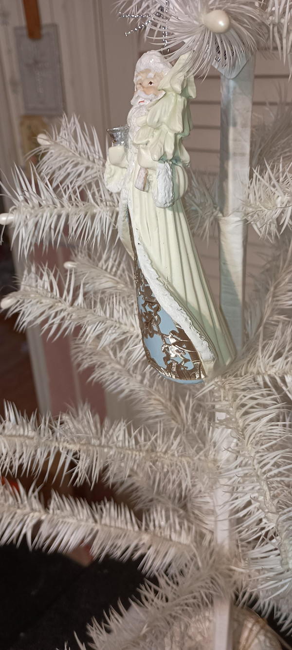 ROMAN-2019 LASER CUT BLUE SANTA WITH TREE ORNAMENT-NEW