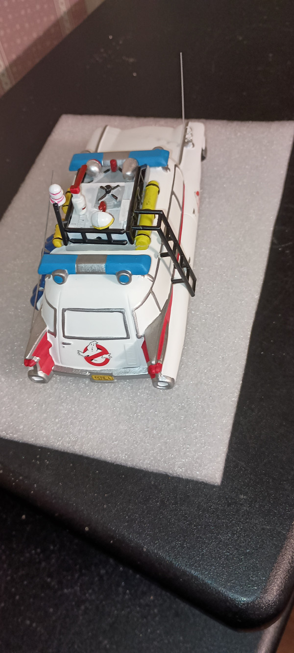 DEPT. 56 GHOSTBUSTERS VILLAGE ACCESSORY- 2021- ECTO 1-NEW IN BOX