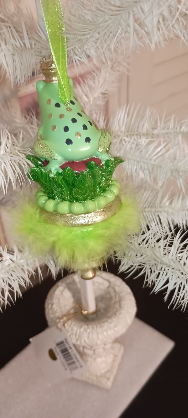 KURT ADLER-2023-HOLLY HATS ORNAMENT-THE FROG PRINCE-NEW IN BOX