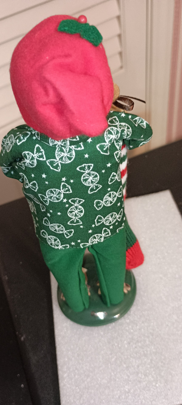 BYERS CHOICE CAROLER-STOCKING FAMILY BOY-NEW 2025