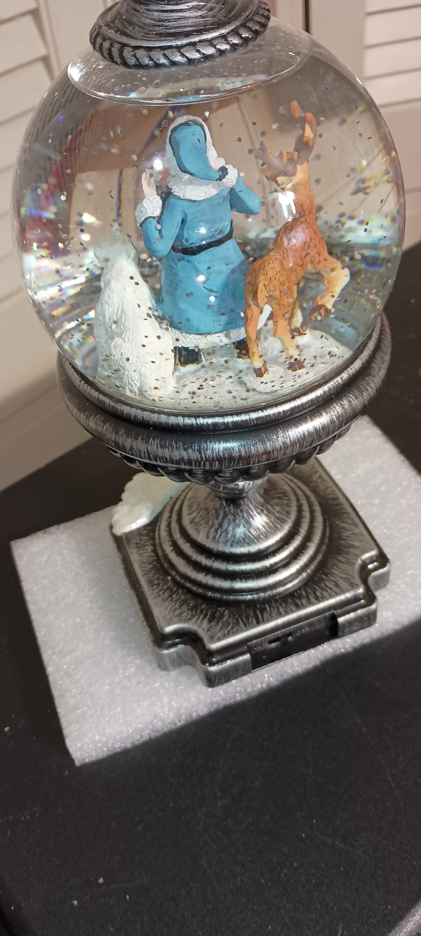 ROMAN-2019-GLITTERDOME-BLUE SANTA WITH ANIMALS-LED SWIRL-NEW IN BOX