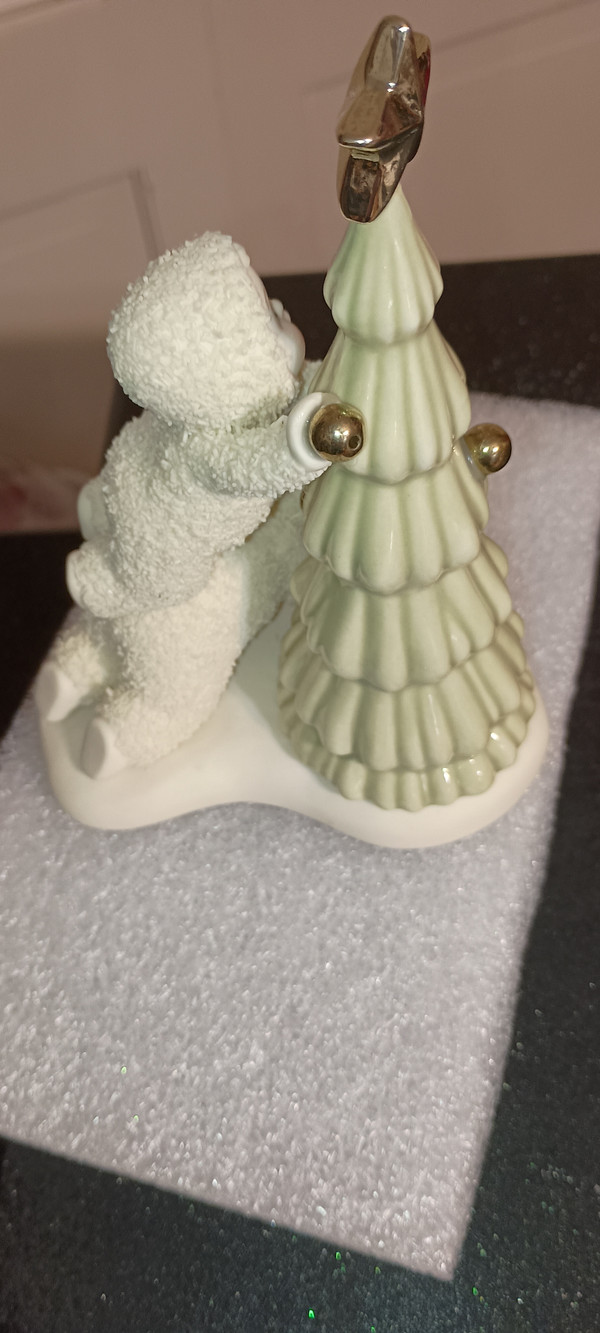 SNOWBABY-2021-GREEN FROSTY FROLICK COLLECTION-IT'S A REACH TO THE TOP-NEW IN BOX.