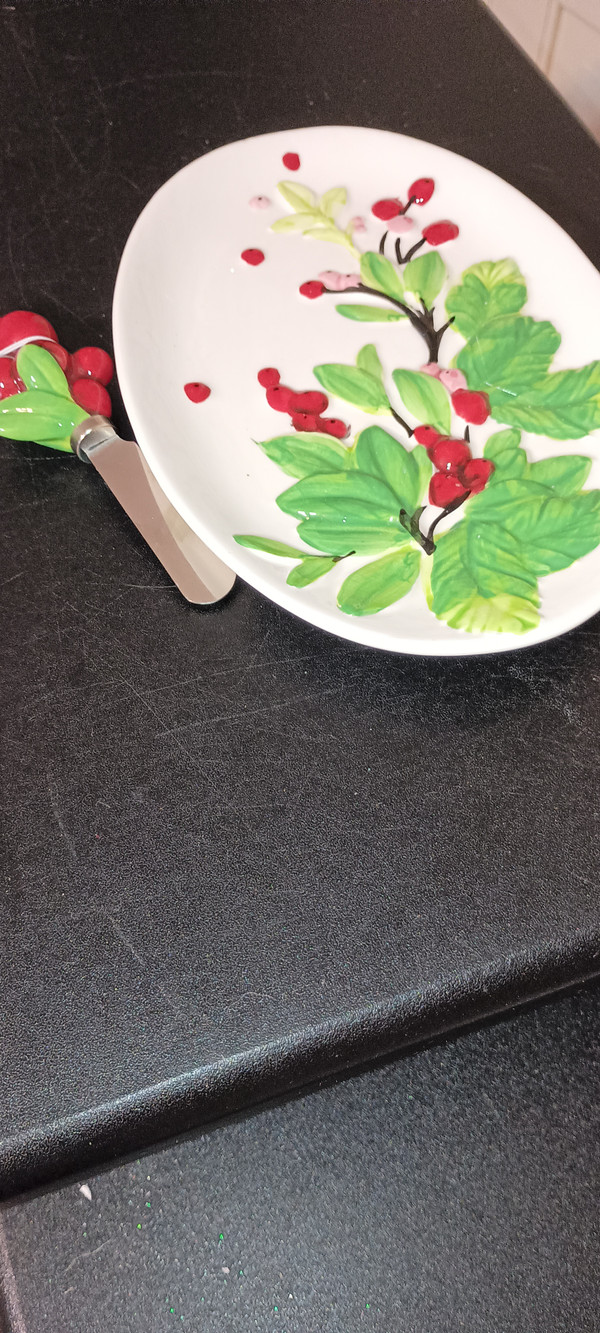 C&F HOME-HOLIDAY BERRIES PLATE & SPREADER SET-NEW-2024