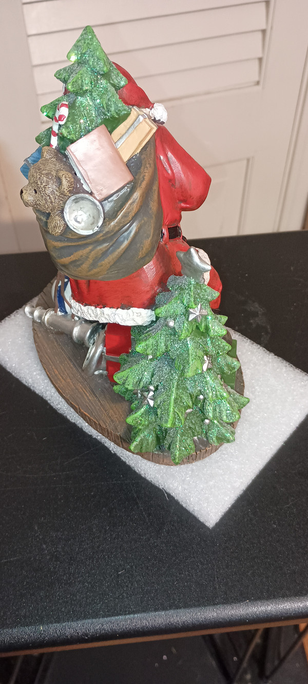 ROMAN- SANTA WITH DOG FIGURINE-NEW IN BOX