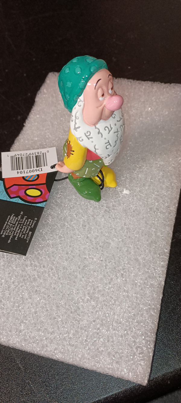BRITTO-DISNEY MINI FIGURINE-SLEEPY DWARF FROM SNOW WHITE & THE SEVEN DWARFS-NEW IN BOX