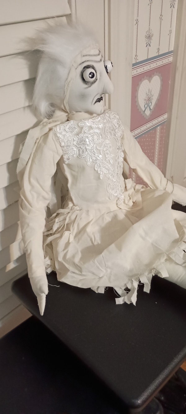 JOE SPENCER-GALLERIE II- GATHERED TRADITIONS- HALLOWEEN ART DOLL-GERT GHOST-NEW-2025
