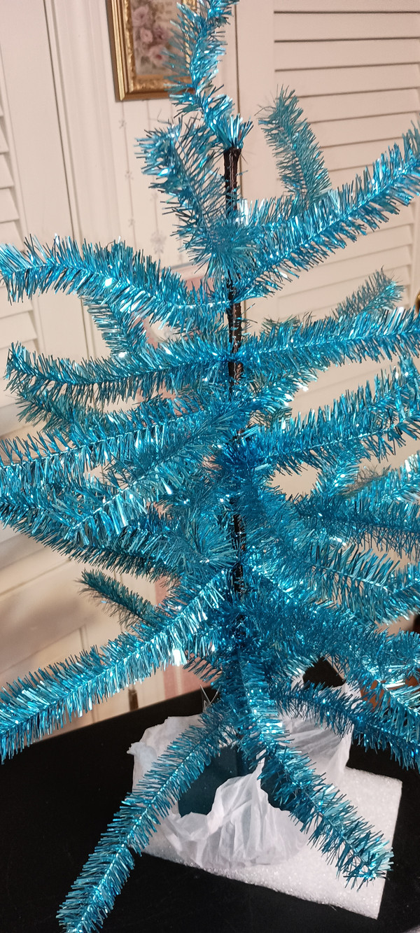 C&F HOME-SHIMMER BLUE TINSEL TREE-NEW-2025