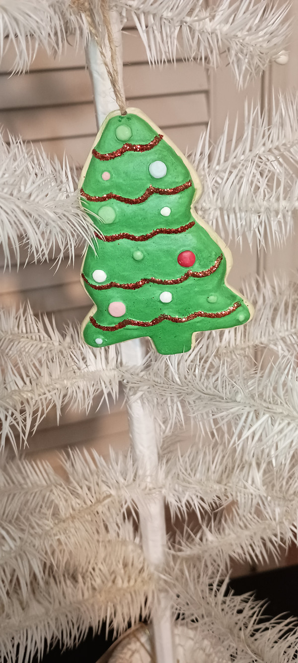 BETHANY LOWE- SWEET TIDINGS ORNAMENT-CHRISTMAS TREE- NEW