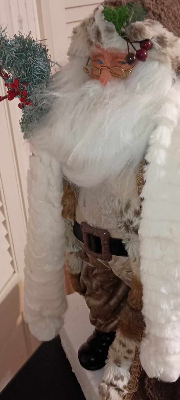 KURT ADLER-18"H WOODLAND SANTA-NEW