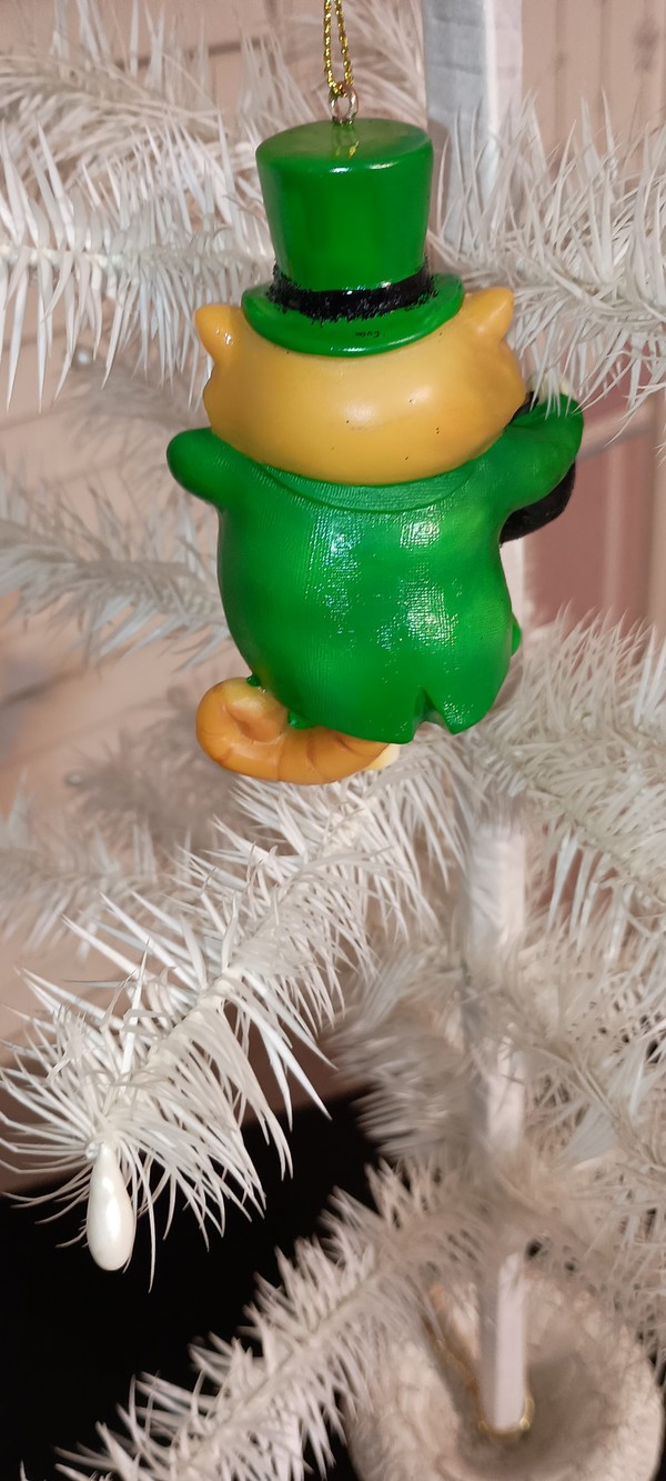 KURT ADLER-2025 IRISH CAT ORNAMENT-NEW