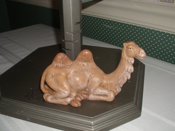 FONTANINI 5" COLLECTION ANIMAL FIGURINE- SEATED CAMEL-NEW
