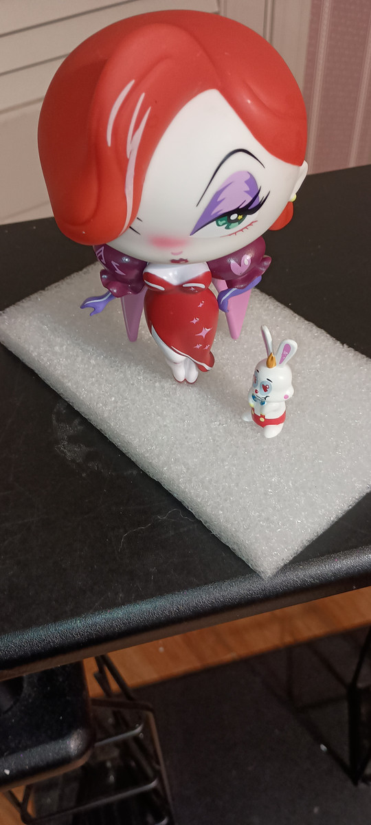MISS MINDY-2018 VINYL DISNEY  ROGER RABBIT & JESSICA