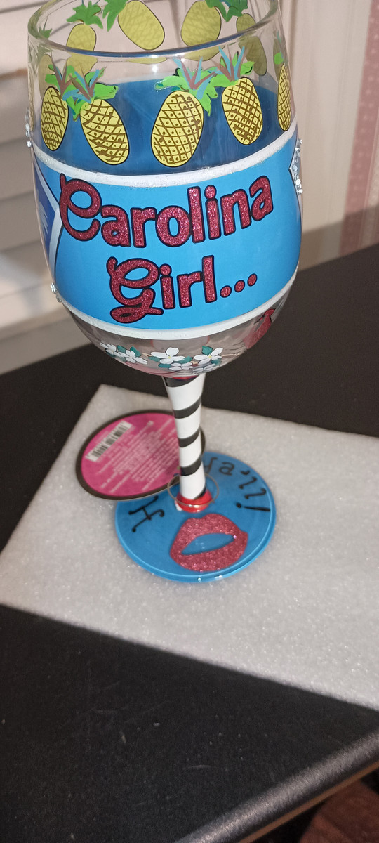 LOLITA -15OZ. CAROLINA GIRL WINE GLASS-NEW IN BOX