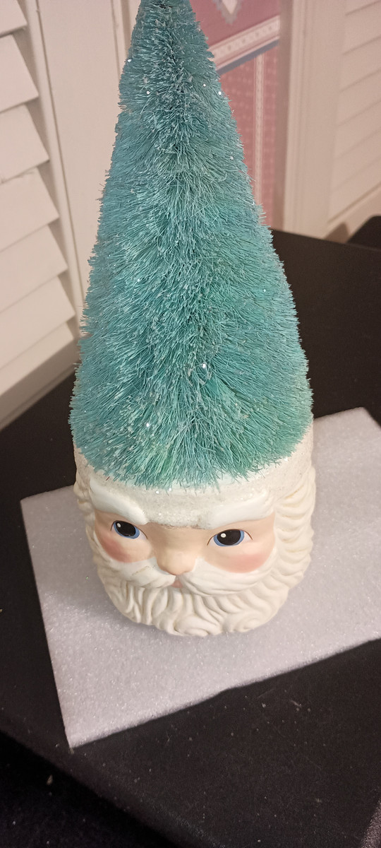 BETHANY LOWE HOLIDAY- BLUE BOTTLE BRUSH SANTA FIGURINE- NEW 2024