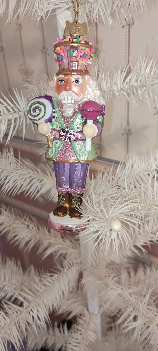 KURT ADLER-2024-NOBLE GEMS ORNAMENT-NUTCRACKER WITH LOLLIPOP-NEW IN BOX
