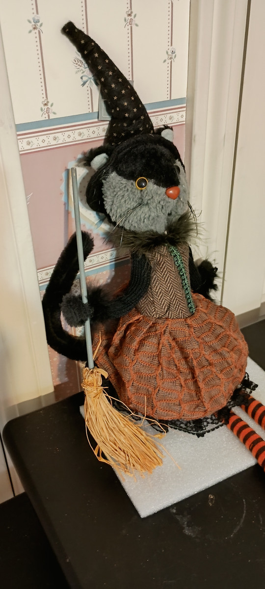 GALLERIE 11- 2020- HALLOWEEN FABRIC BLACK CAT WITCH DOLL-NEW