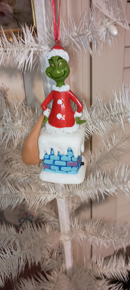 DEPT. 56-GRINCH ORNAMENT WITH SOUND-NEW.2020