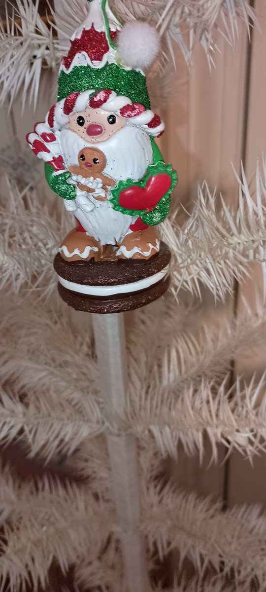 KURT ADLER-2021 GINGERBREAD GNOME HEART ORNAMENT-NEW