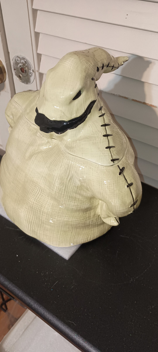 DISNEY-THE NIGHTMARE BEFORE CHRISTMAS COOKIE JAR-OOGIE BOOGIE-NEW IN BOX