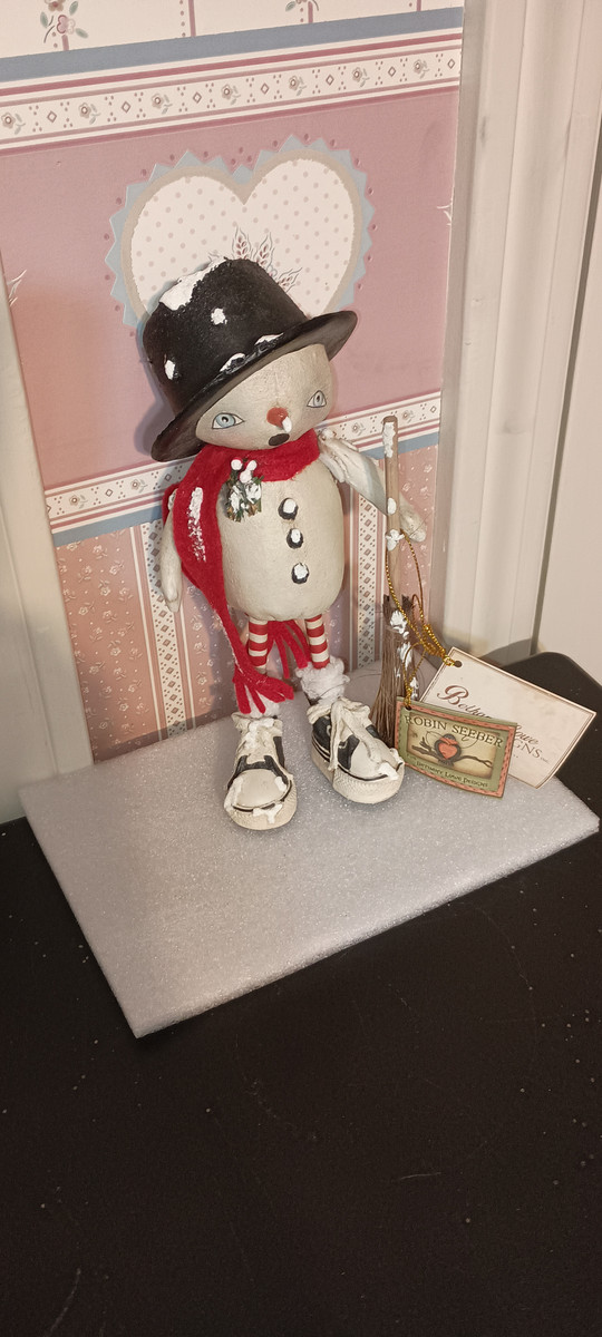 BETHANY LOWE-2024 HOLIDAY-OLEF FLAKE BY ROBIN SEEBER-NEW