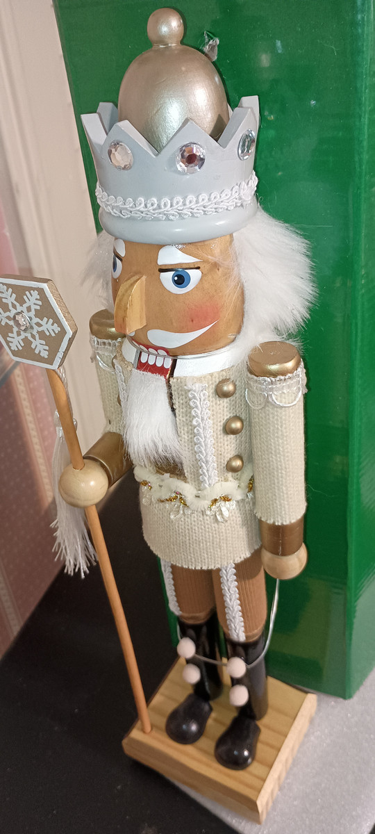 KURT ADLER MACRAME NUTCRACKER-NEW IN BOX