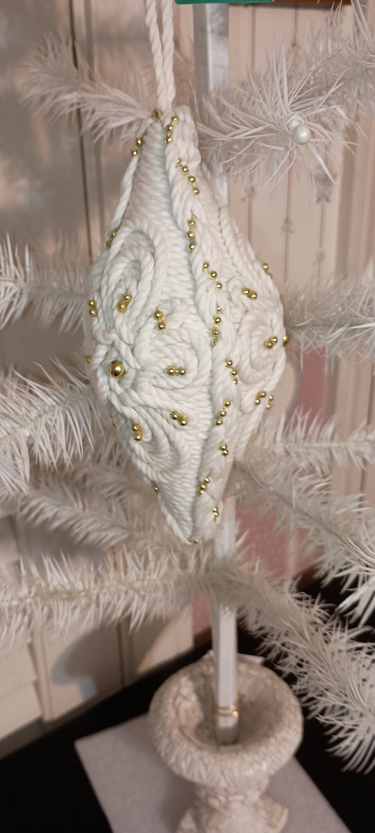 KURT ADLER-2022 MACRAME DROP ORNAMENT