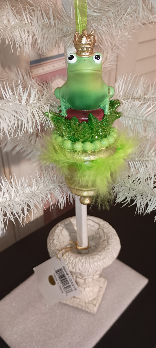 KURT ADLER-2023-HOLLY HATS ORNAMENT-THE FROG PRINCE-NEW IN BOX