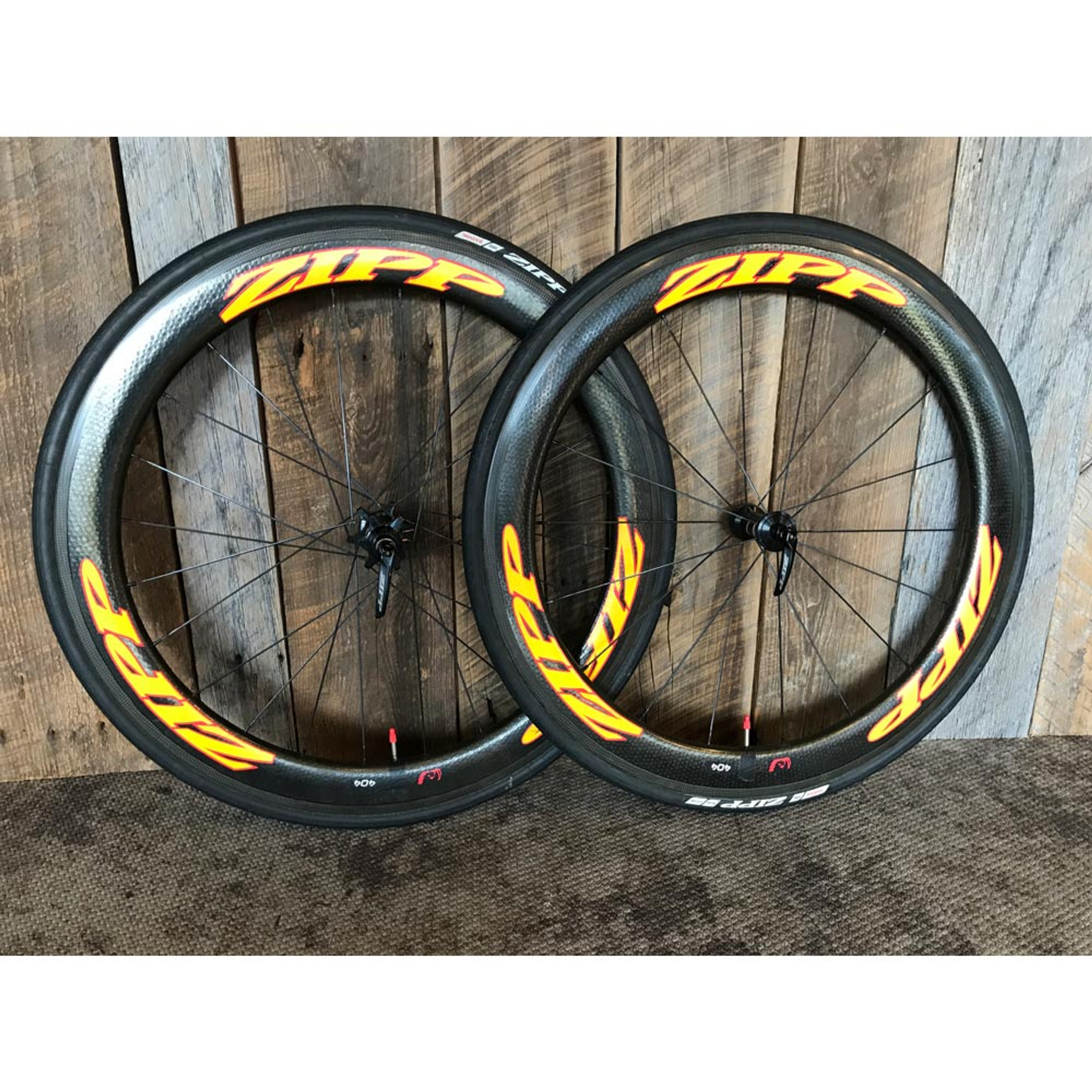 zipp 404 firecrest clincher